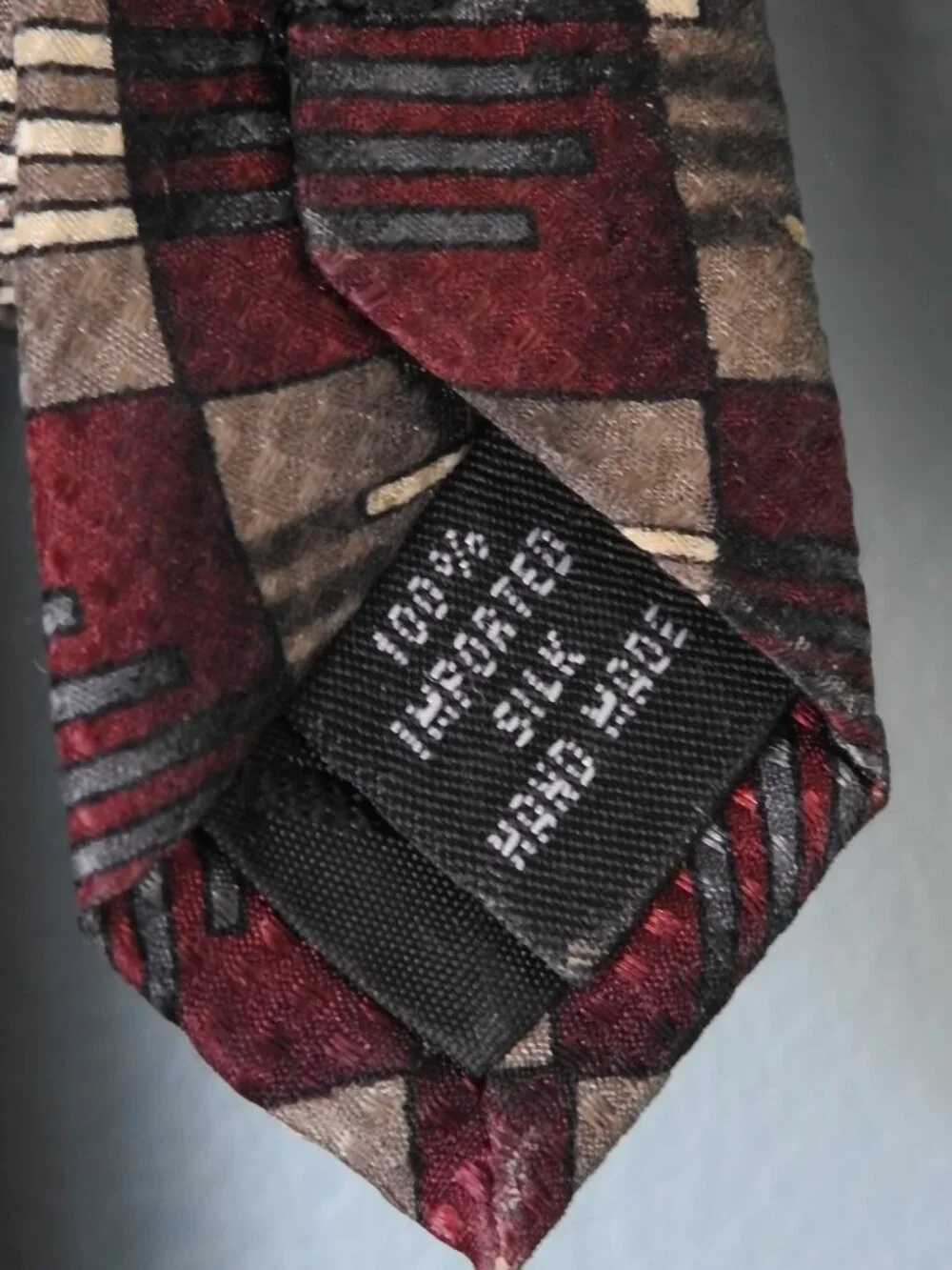 3/$15 Ziggurat by Mulberry Neckwear Maroon Design Men's Business Tie